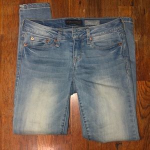 skinny light wash jeans